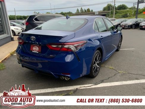 Used 2024 Toyota Camry SE FWD image 5