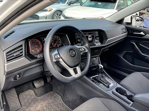 Used 2021 Volkswagen Jetta S image 16