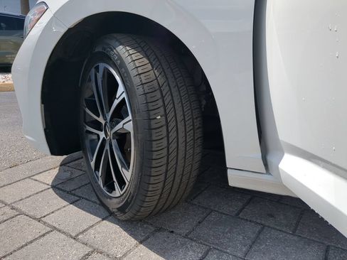 Certified 2024 Volkswagen Jetta Sport FWD image 32