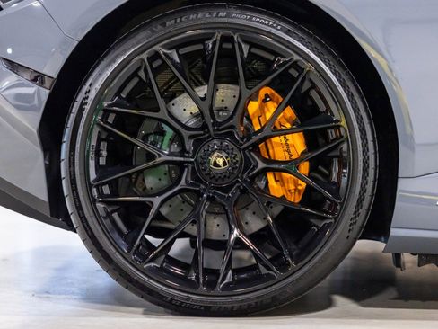 Used 2023 Lamborghini Huracan Tecnica image 25