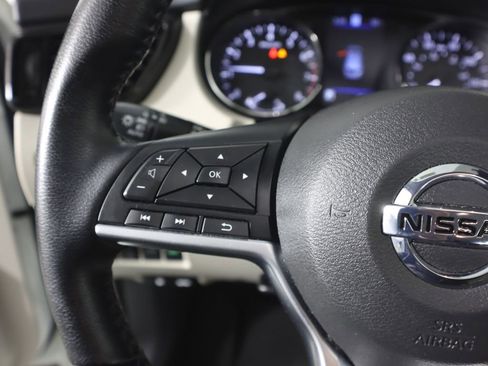 Used 2022 Nissan Rogue Sport SL w/ Premium Package image 14