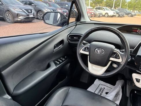 Used 2017 Toyota Prius Four w/ Advanced Technology Package FWD image 26