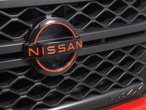 Used 2024 Nissan Titan PRO-4X w/ Off Road Protection Package image 16