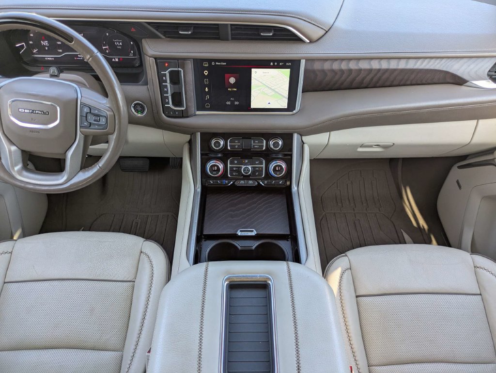 Used 2023 GMC Yukon XL Denali w/ Denali Reserve Package AWD/4WD image 10