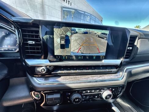 Used 2023 Chevrolet Silverado 1500 LTZ w/ Technology Package image 15