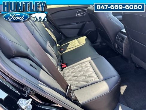 Used 2024 Nissan Rogue Platinum w/ Platinum Premium Package AWD/4WD image 10
