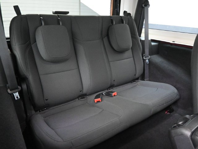 Used 2021 Jeep Wrangler Sport AWD/4WD image 13