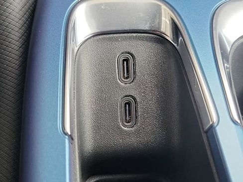 New 2026 Chevrolet Equinox EV LT FWD image 15