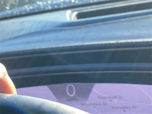 Used 2021 Cadillac Escalade Premium Luxury Platinum image 23