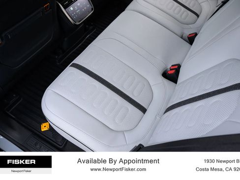 Used 2024 Rivian R1T Adventure image 18