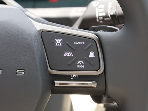 New 2026 Lexus ES 350e FWD image 20