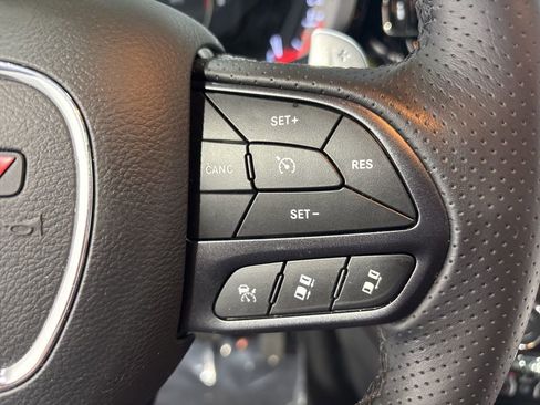 Used 2025 Dodge Durango GT AWD/4WD image 19