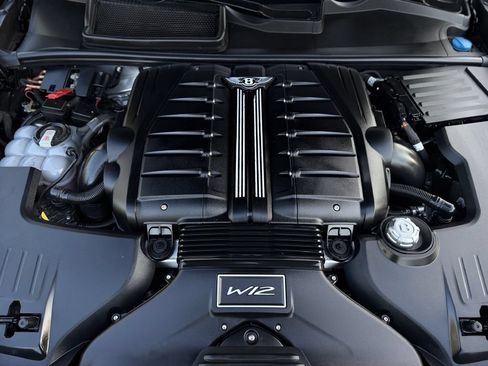 Used 2021 Bentley Bentayga Speed AWD/4WD image 43