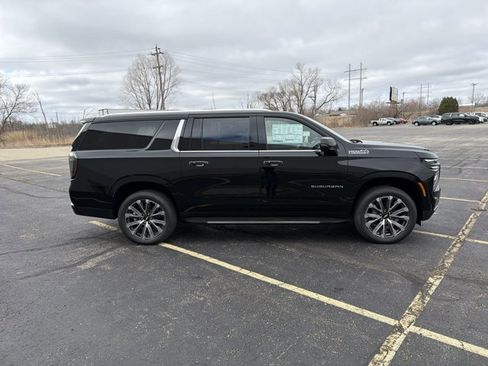New 2026 Chevrolet Suburban High Country image 4