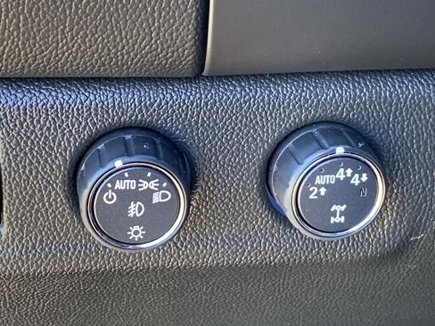 Used 2017 Chevrolet Colorado LT w/ LT Convenience Package image 29