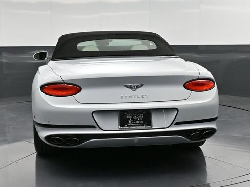 Used 2024 Bentley Continental GT image 7