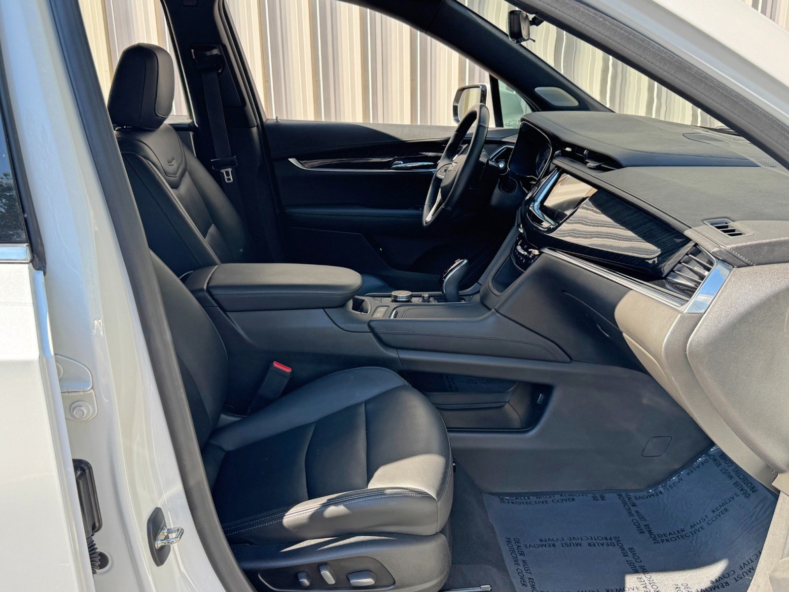 Used 2022 Cadillac XT6 Premium Luxury w/ Technology Package FWD image 15