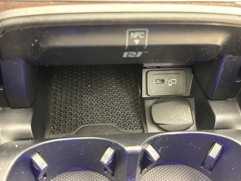 Used 2022 Mercedes-Benz E 350 4MATIC Sedan image 18
