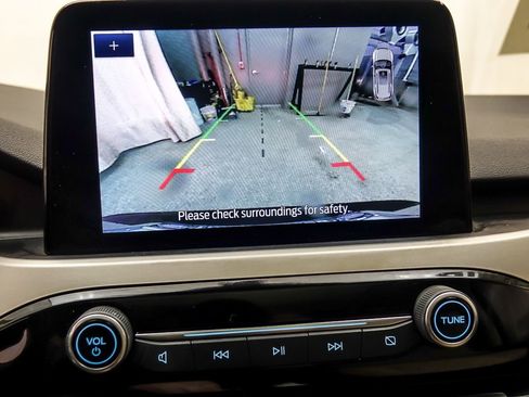 Used 2022 Ford Escape SEL w/ Technology Package image 19