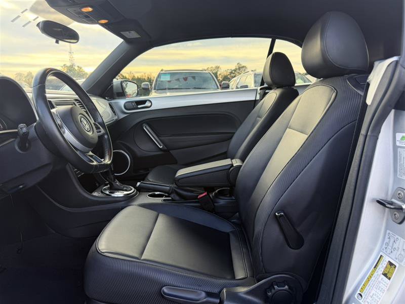Used 2013 Volkswagen Beetle 2.5 FWD image 13