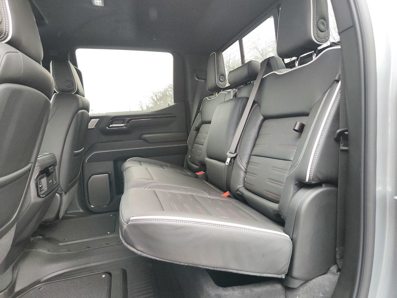 Certified 2026 GMC Sierra 1500 AT4X AWD/4WD image 27
