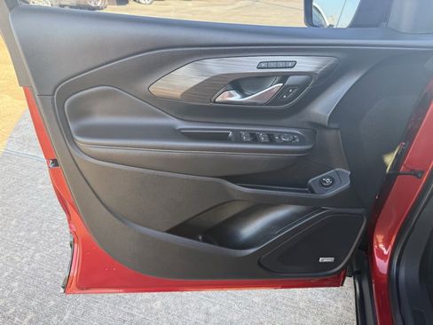 Used 2022 GMC Terrain SLT w/ Infotainment Package II image 19