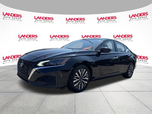 Used 2023 Nissan Altima 2.5 SV image 7