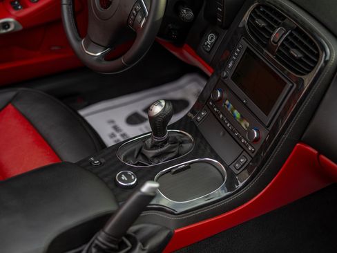 Used 2012 Chevrolet Corvette Grand Sport w/ 3LT Preferred Equipment Group image 37