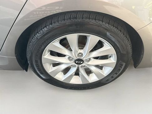 Used 2017 Kia Optima EX w/ Premium Package FWD image 33