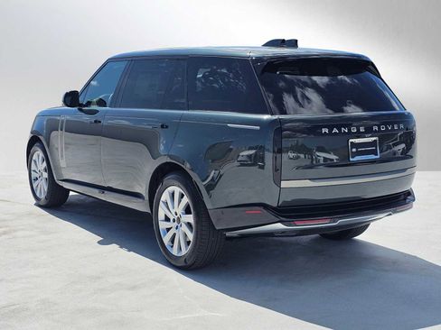 New 2026 Land Rover Range Rover Long Wheelbase SE AWD/4WD image 3