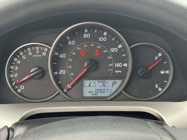 Used 2016 Toyota RAV4 LE AWD/4WD image 17