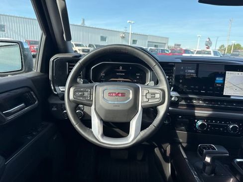 Used 2026 GMC Sierra 1500 SLT w/ SLT Premium Plus Package AWD/4WD image 16