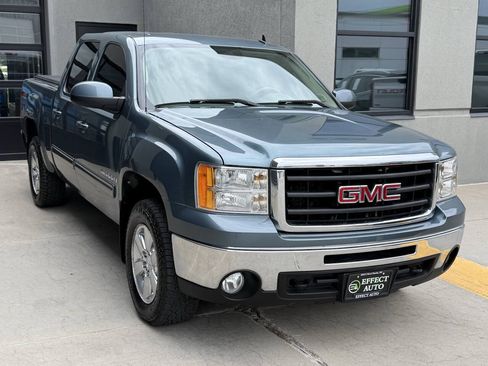 Used 2009 GMC Sierra 1500 SLT w/ Suspension Package, Off-Road AWD/4WD image 7
