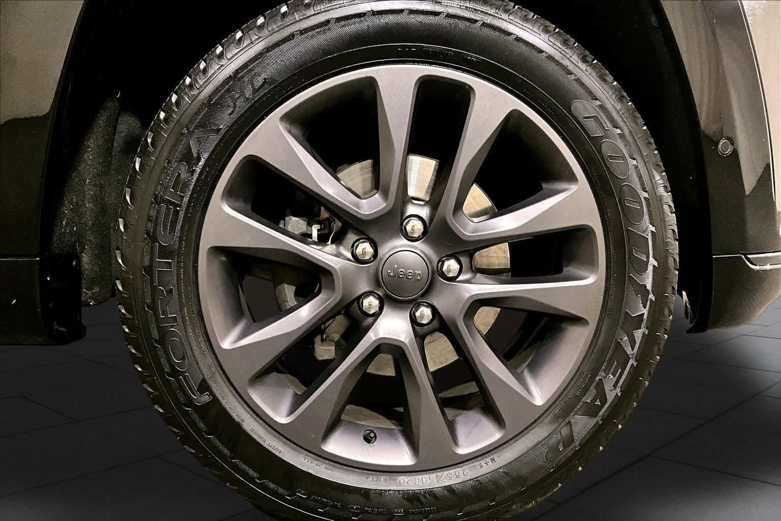 Used 2019 Jeep Grand Cherokee High Altitude AWD/4WD image 10