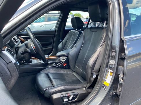 Used 2018 BMW 330i xDrive Sedan w/ Convenience Package AWD/4WD image 13