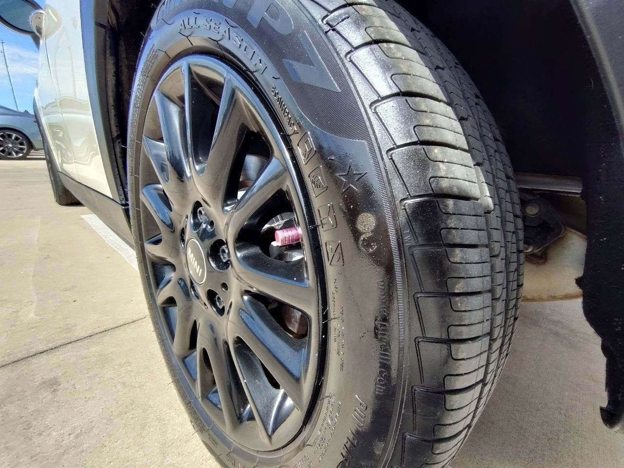 Used 2019 MINI Cooper 4-Door Hardtop FWD image 10