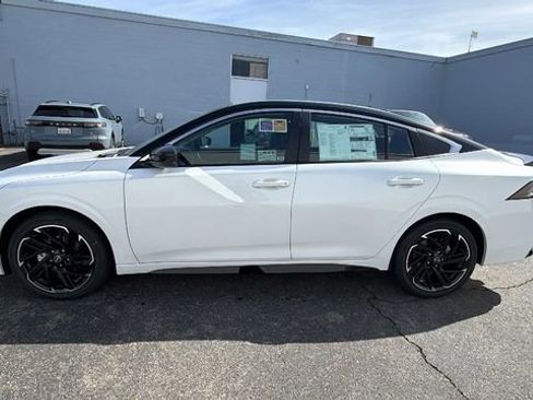 New 2026 Nissan Sentra SR image 7