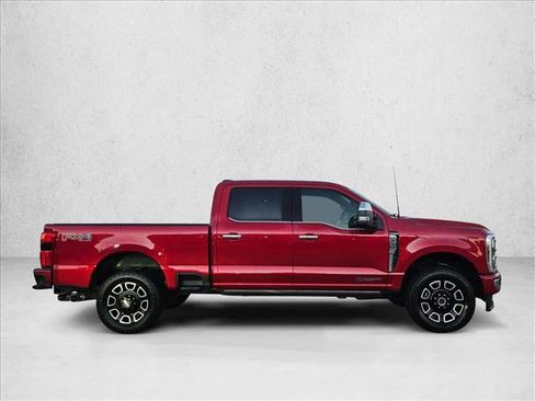Used 2024 Ford F250 Platinum w/ FX4 Off-Road Package AWD/4WD image 4