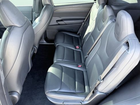 Used 2024 Tesla Model X Long Range image 37