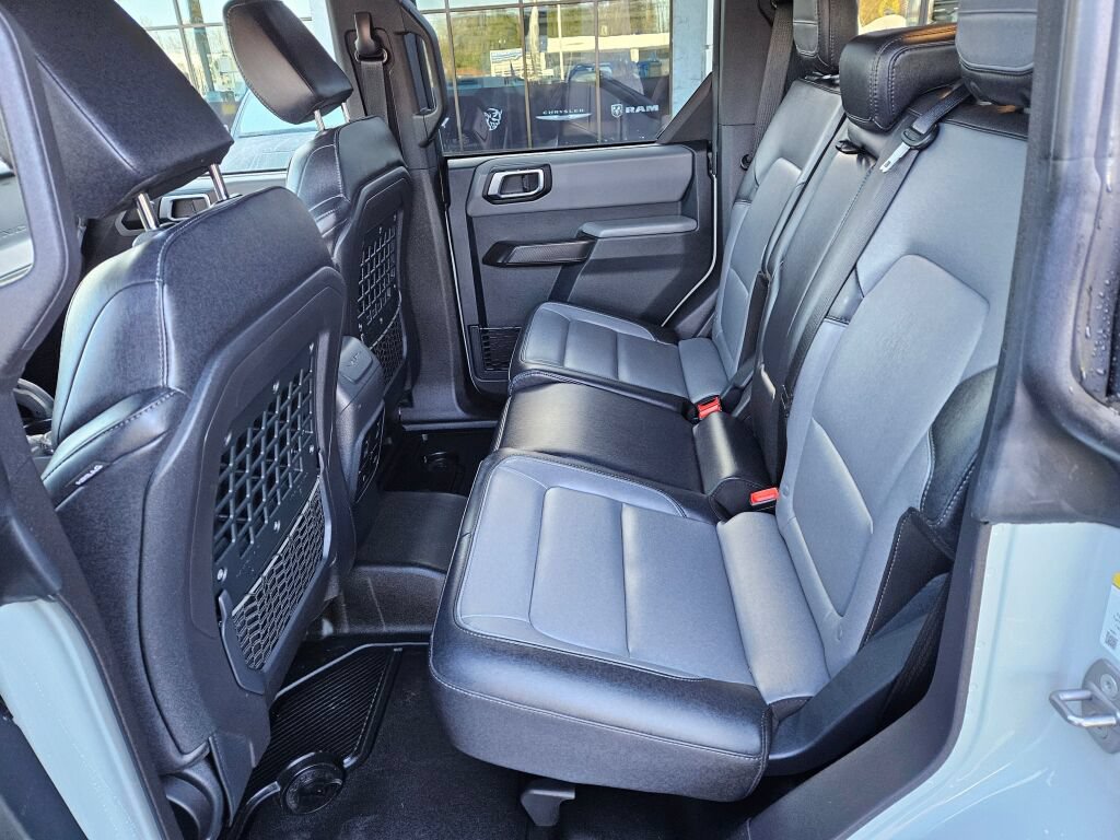 Used 2024 Ford Bronco Everglades AWD/4WD image 17