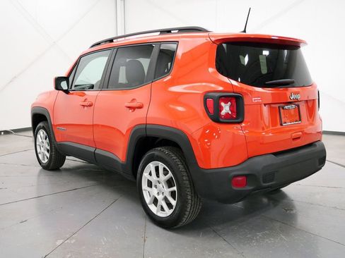 Used 2021 Jeep Renegade Latitude AWD/4WD image 5