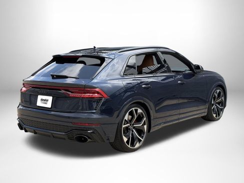 Used 2024 Audi RS Q8 AWD/4WD image 3