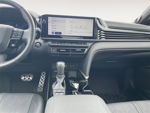 Used 2025 Toyota Camry XSE image 11