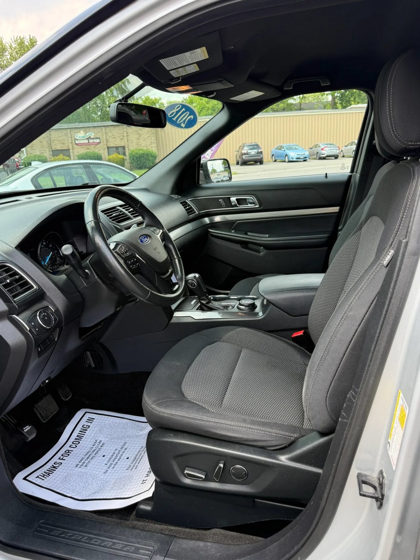Used 2018 Ford Explorer XLT w/ Equipment Group 201A AWD/4WD image 27