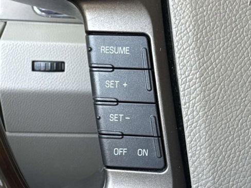 Used 2012 Lincoln Navigator 2WD image 28