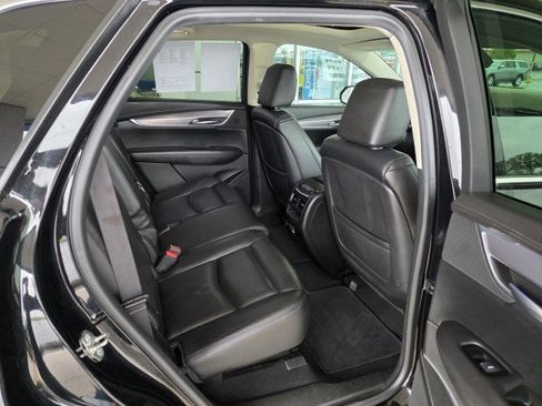 Used 2017 Cadillac XT5 Premium Luxury AWD/4WD image 23