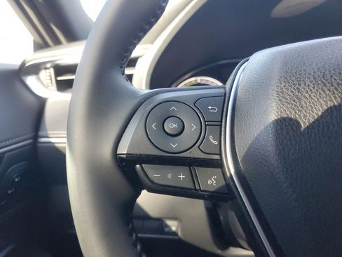 Certified 2024 Toyota Venza XLE image 22