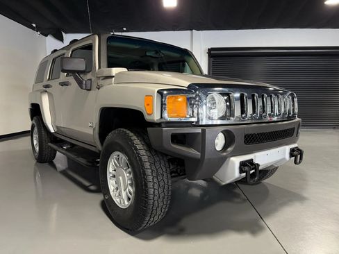 Used 2008 HUMMER H3 AWD/4WD image 2