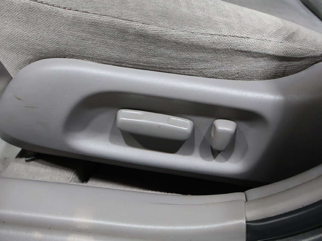 Used 2003 Toyota Camry LE FWD image 17