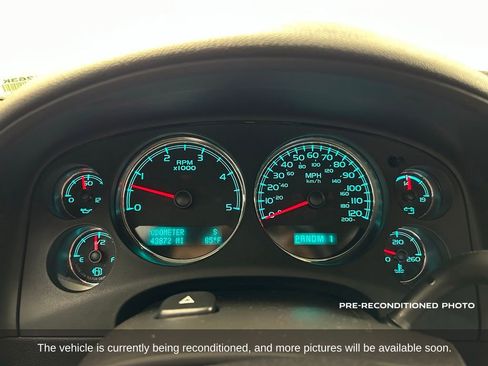 Used 2014 GMC Sierra 2500 SLT w/ SLT Convenience Package image 17